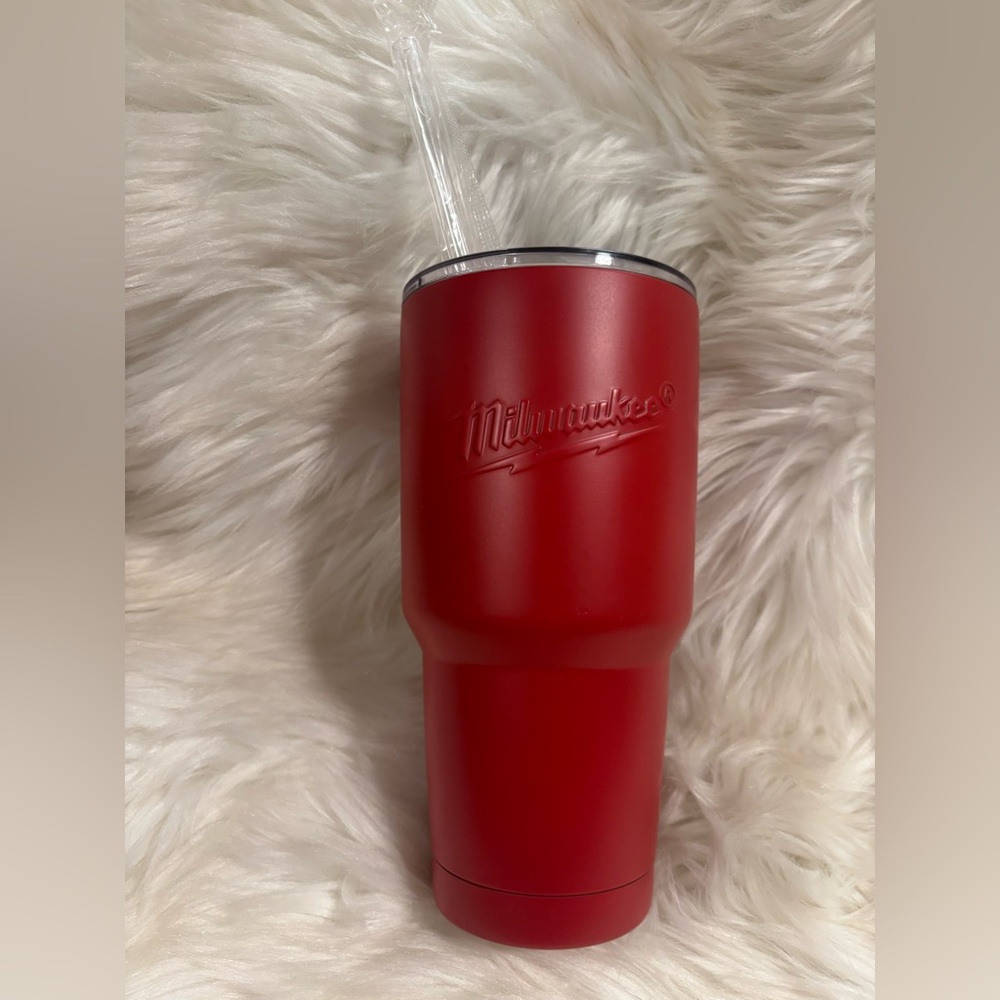 Milwaukee 30 oz Red Tumbler NEW